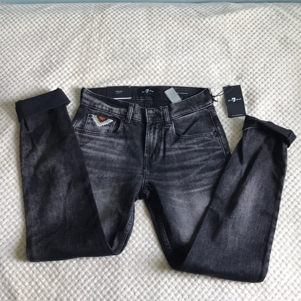 7 for all Mankind Slimmy Tapered Skinny Black Jeans Brand New SWT size 28.